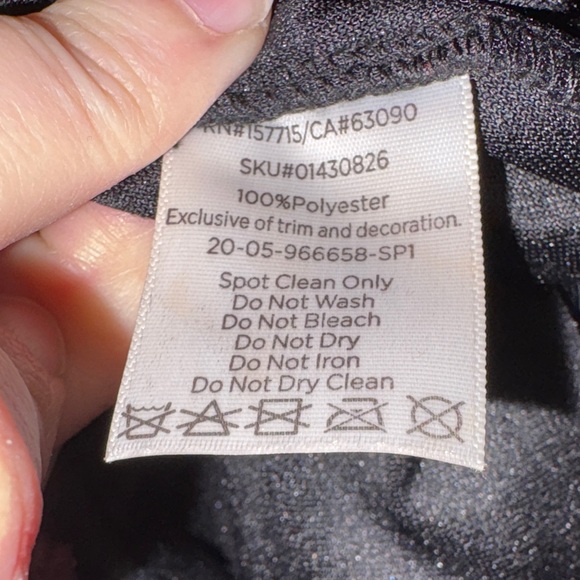 Spirit Black and Red Kids Gothic Costume size S - Picture 3 of 9